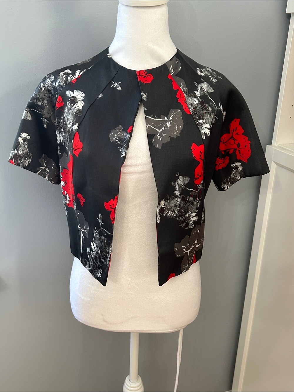 Maria Bonita Extra Floral Open Front Crop Top Jacket Size 38 S Viscose Red Black